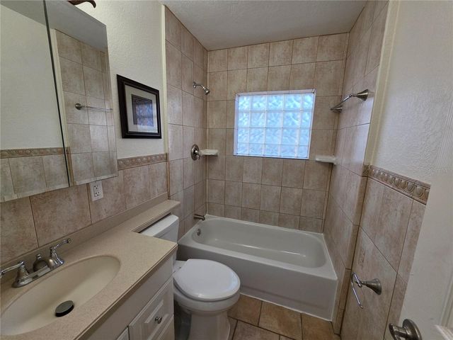 6033 38TH AVENUE N, St Petersburg, FL 33710