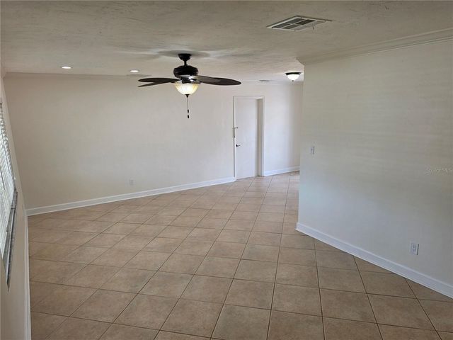 6033 38TH AVENUE N, St Petersburg, FL 33710