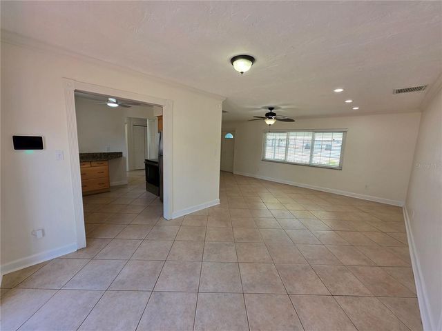 6033 38TH AVENUE N, St Petersburg, FL 33710