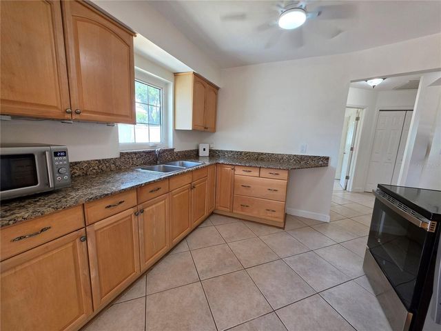 6033 38TH AVENUE N, St Petersburg, FL 33710