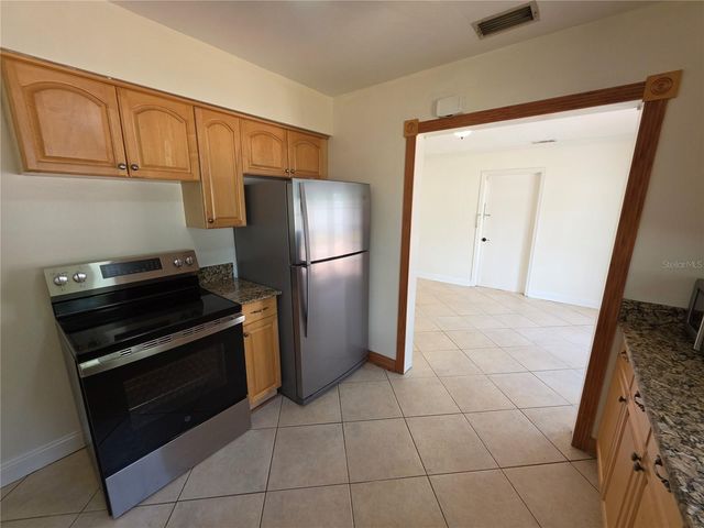 6033 38TH AVENUE N, St Petersburg, FL 33710