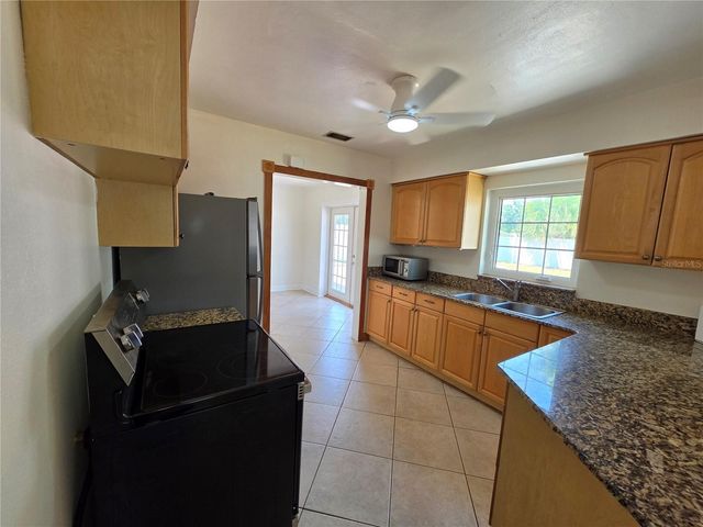 6033 38TH AVENUE N, St Petersburg, FL 33710
