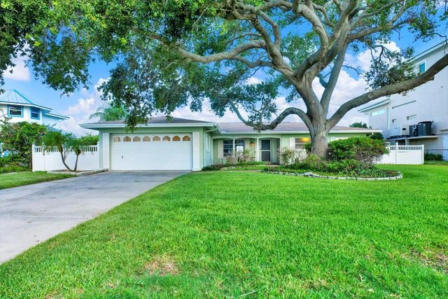 218 DRIFTWOOD LANE, Largo, FL 33770
