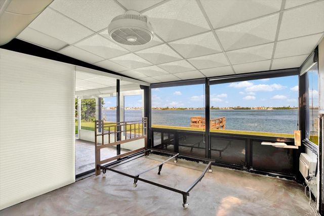 218 DRIFTWOOD LANE, Largo, FL 33770