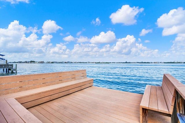 218 DRIFTWOOD LANE, Largo, FL 33770