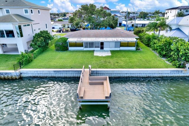 218 DRIFTWOOD LANE, Largo, FL 33770