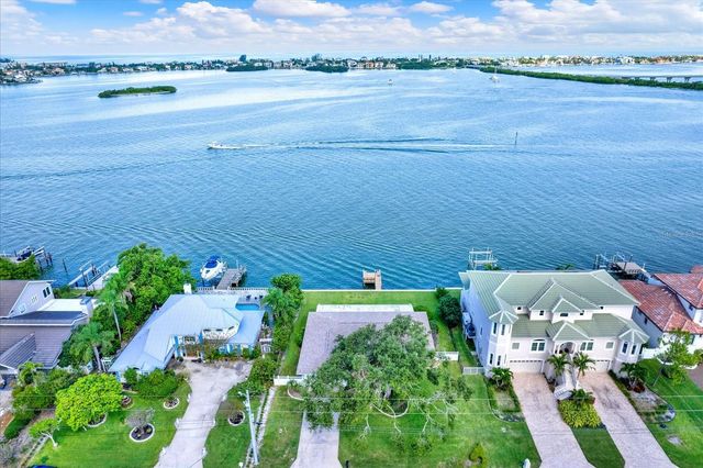 218 DRIFTWOOD LANE, Largo, FL 33770