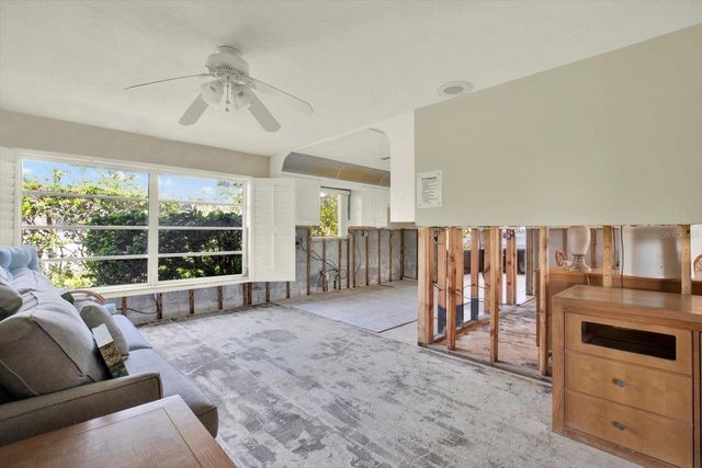 218 DRIFTWOOD LANE, Largo, FL 33770
