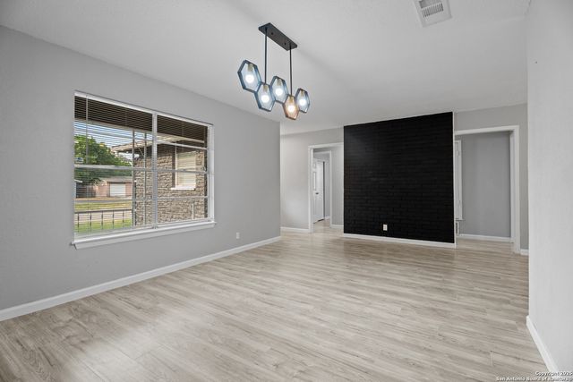 7626 Westfield, San Antonio, TX 78227