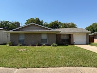 1621 Blue Meadow Street, Dallas, TX 75217