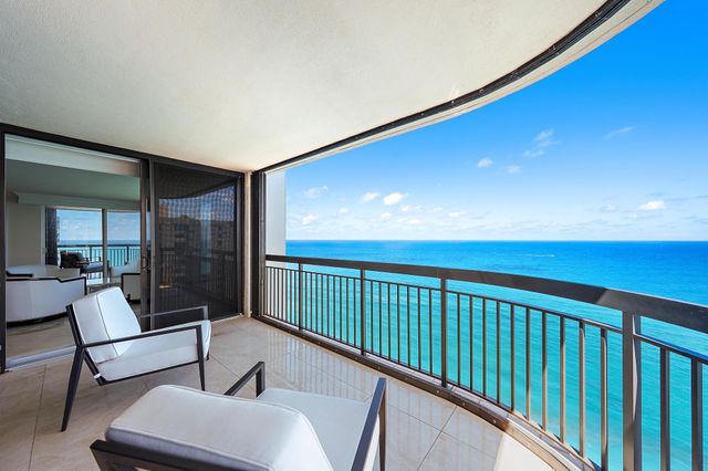5380 N Ocean Drive 22i, Singer Island, FL 33404