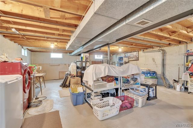 37 Villa Maria Road, West Seneca, NY 14224
