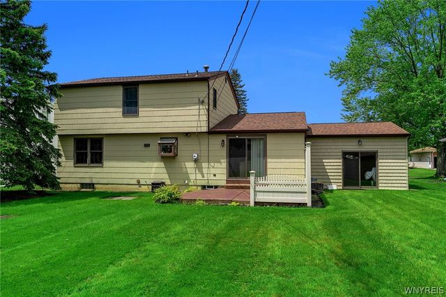 37 Villa Maria Road, West Seneca, NY 14224