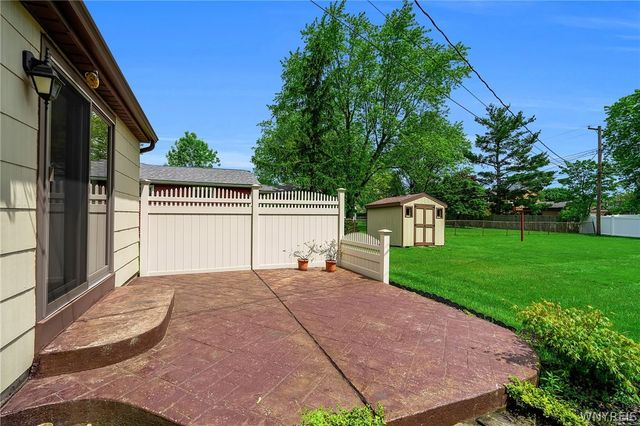 37 Villa Maria Road, West Seneca, NY 14224