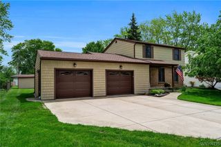 37 Villa Maria Road, West Seneca, NY 14224