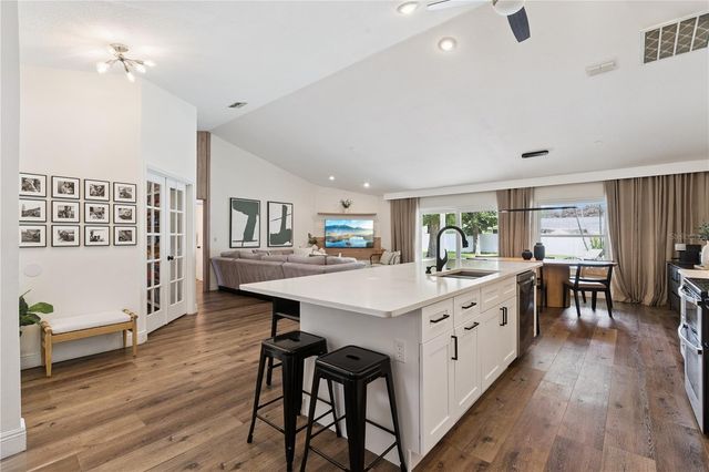400 S CUMBERLAND AVENUE, Ocoee, FL 34761