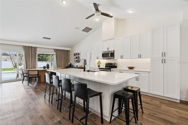 400 S CUMBERLAND AVENUE, Ocoee, FL 34761
