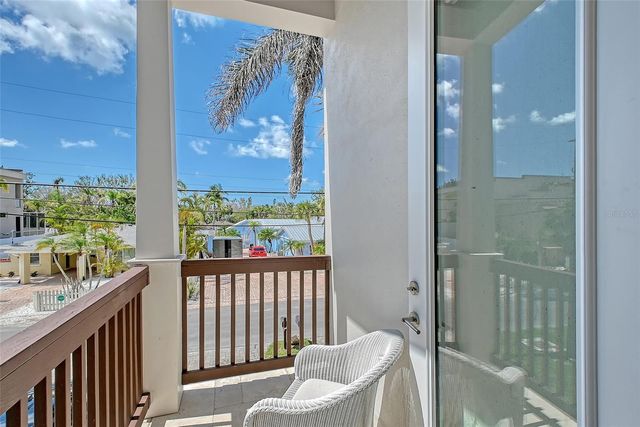 1021 CRESCENT STREET, Sarasota, FL 34242