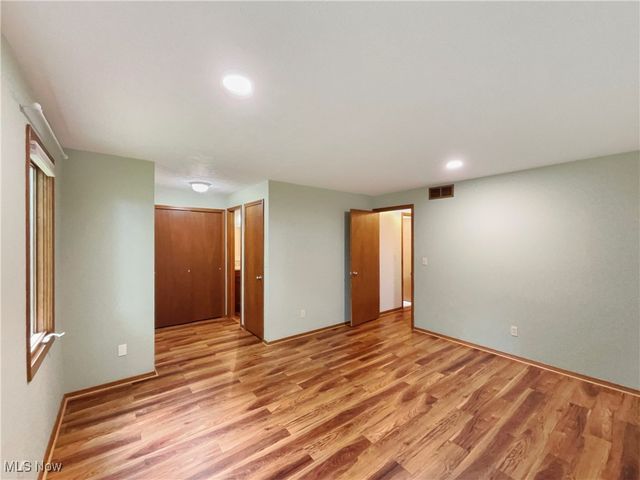 13335 Tradewinds Drive, Strongsville, OH 44136