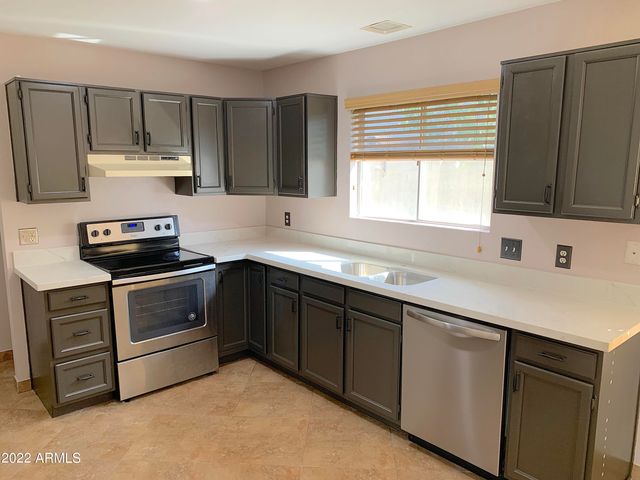 19842 N 9TH Street, Phoenix, AZ 85024