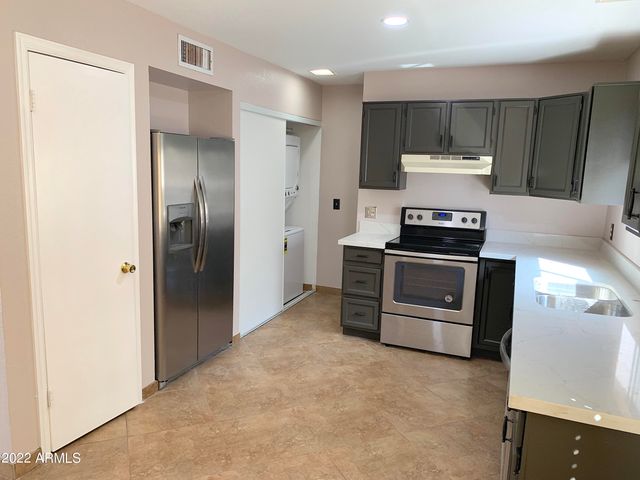 19842 N 9TH Street, Phoenix, AZ 85024