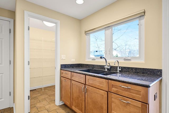 821 Wisconsin STREET, Lake Geneva, WI 53147