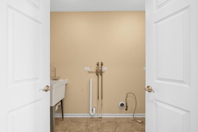 821 Wisconsin STREET, Lake Geneva, WI 53147