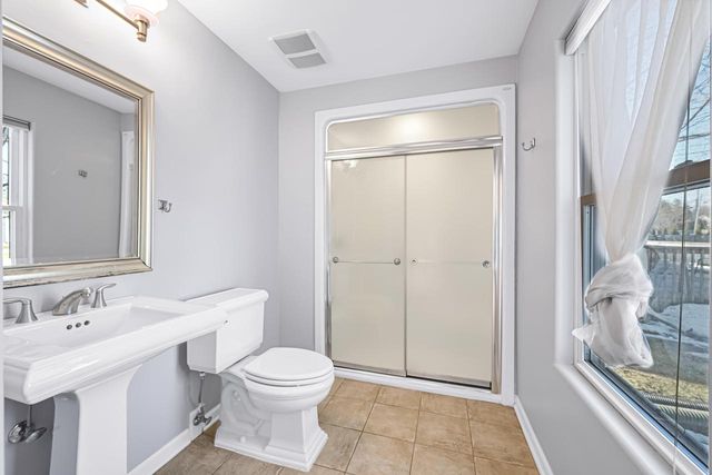 821 Wisconsin STREET, Lake Geneva, WI 53147