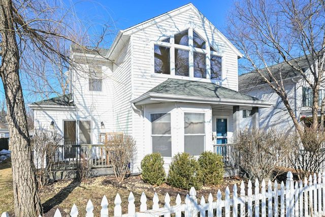 821 Wisconsin STREET, Lake Geneva, WI 53147