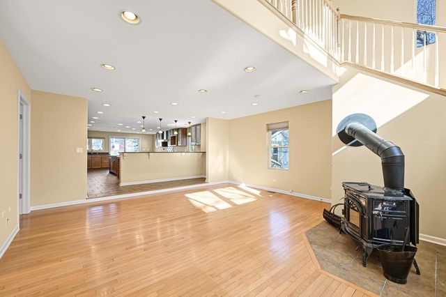 821 Wisconsin STREET, Lake Geneva, WI 53147