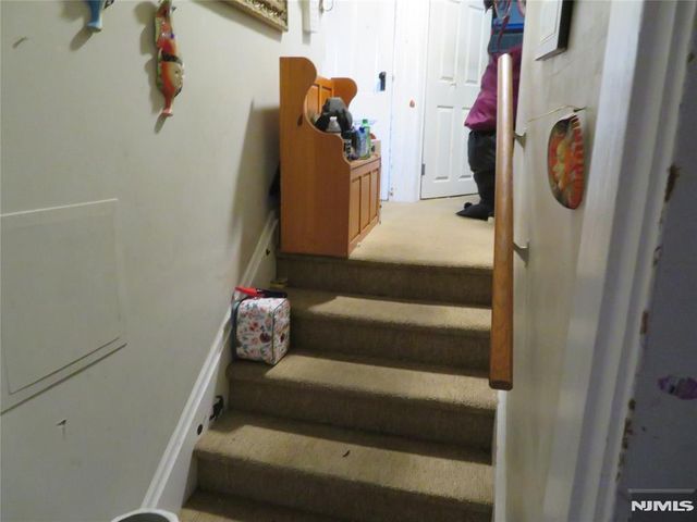 12 Bergen Street, Westwood, NJ 07675