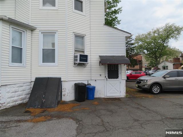 12 Bergen Street, Westwood, NJ 07675