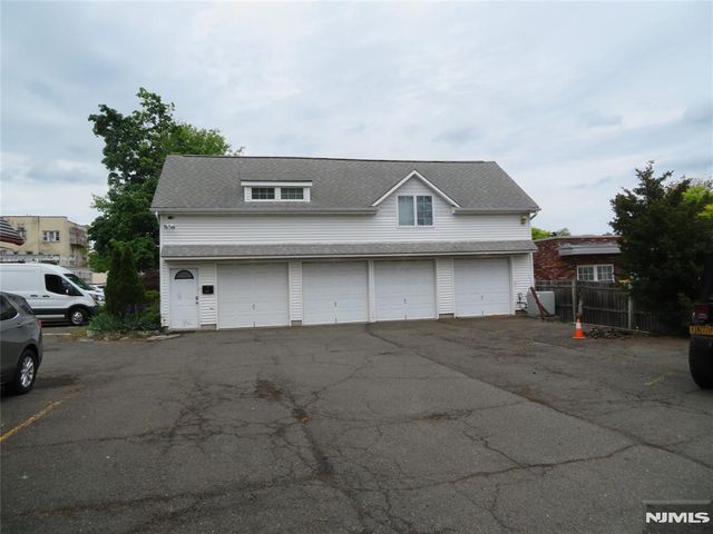12 Bergen Street, Westwood, NJ 07675