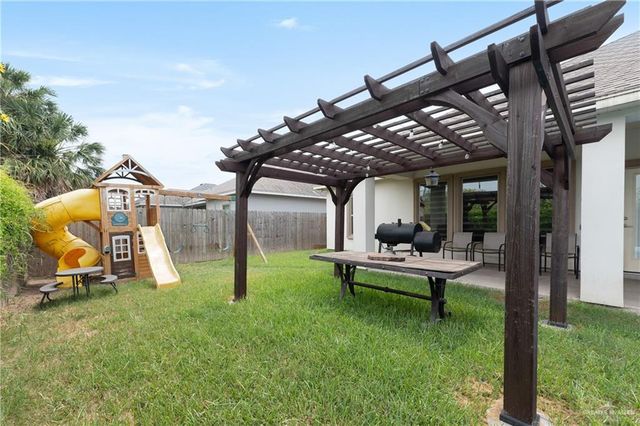 7268 Dominica Drive, Olmito, TX 78520
