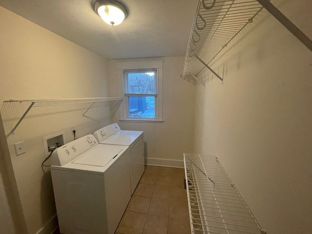 290 Hilldale Ave 1, Haverhill, MA 01832