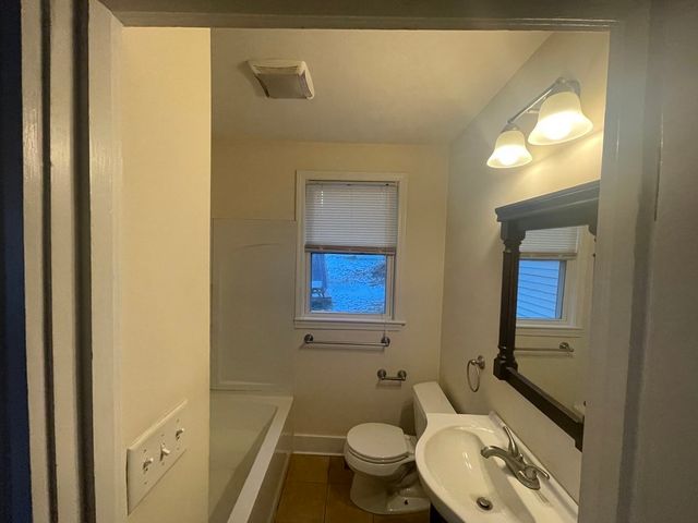 290 Hilldale Ave 1, Haverhill, MA 01832