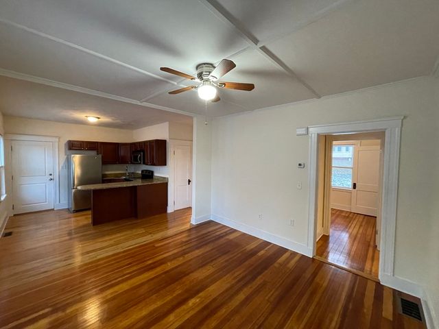 290 Hilldale Ave 1, Haverhill, MA 01832