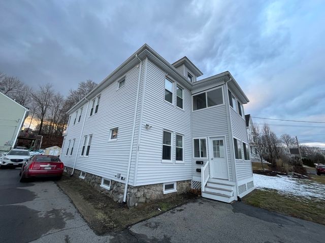 290 Hilldale Ave 1, Haverhill, MA 01832