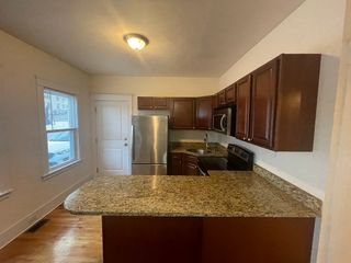 290 Hilldale Ave 1, Haverhill, MA 01832