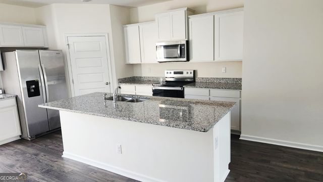 969 Cades Walk, Lawrenceville, GA 30045