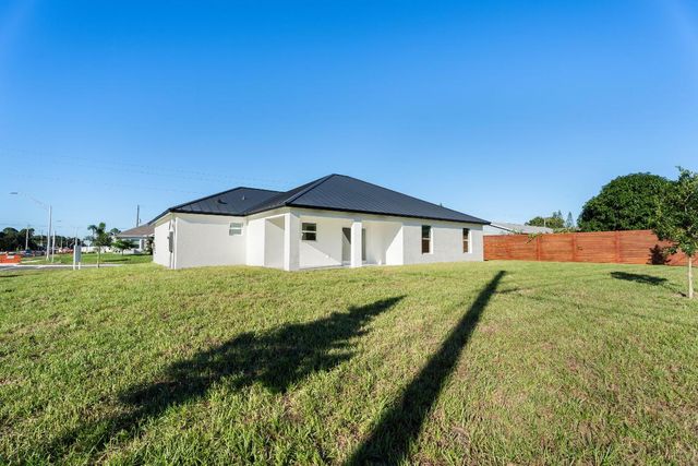 884 SW Thrift Avenue, Port St. Lucie, Port St Lucie, FL 34953