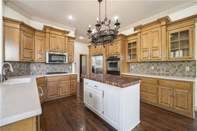 4318 NE 63rd Street, Kansas City, MO 64119