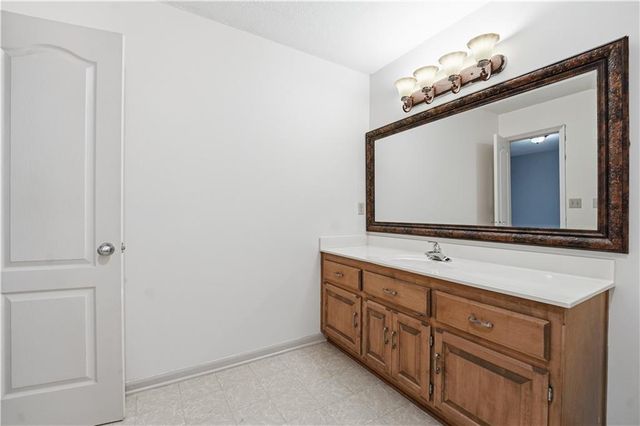 4318 NE 63rd Street, Kansas City, MO 64119