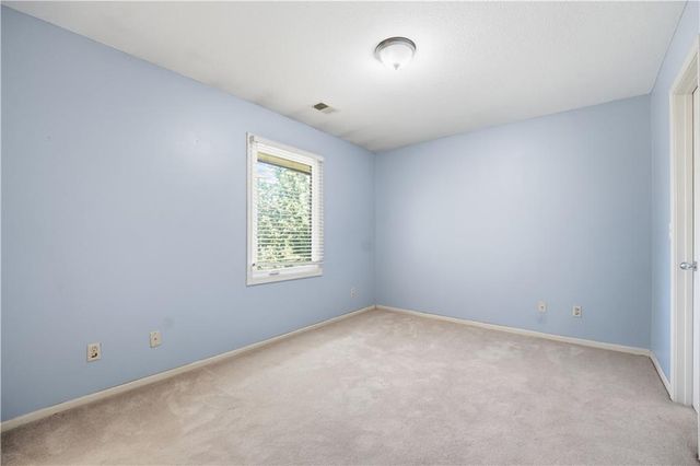 4318 NE 63rd Street, Kansas City, MO 64119