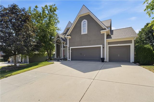 4318 NE 63rd Street, Kansas City, MO 64119