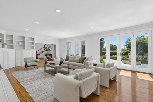22 Hollins Drive, Santa Cruz, CA 95060