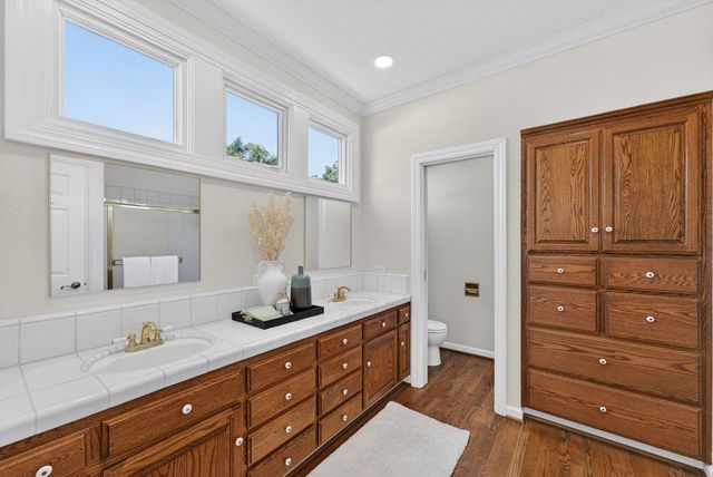 22 Hollins Drive, Santa Cruz, CA 95060