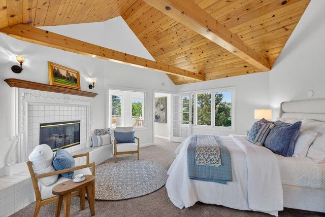 22 Hollins Drive, Santa Cruz, CA 95060
