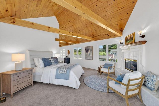 22 Hollins Drive, Santa Cruz, CA 95060