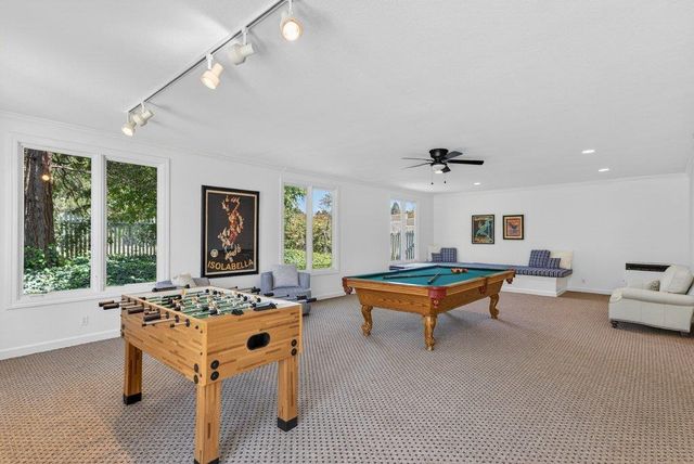 22 Hollins Drive, Santa Cruz, CA 95060